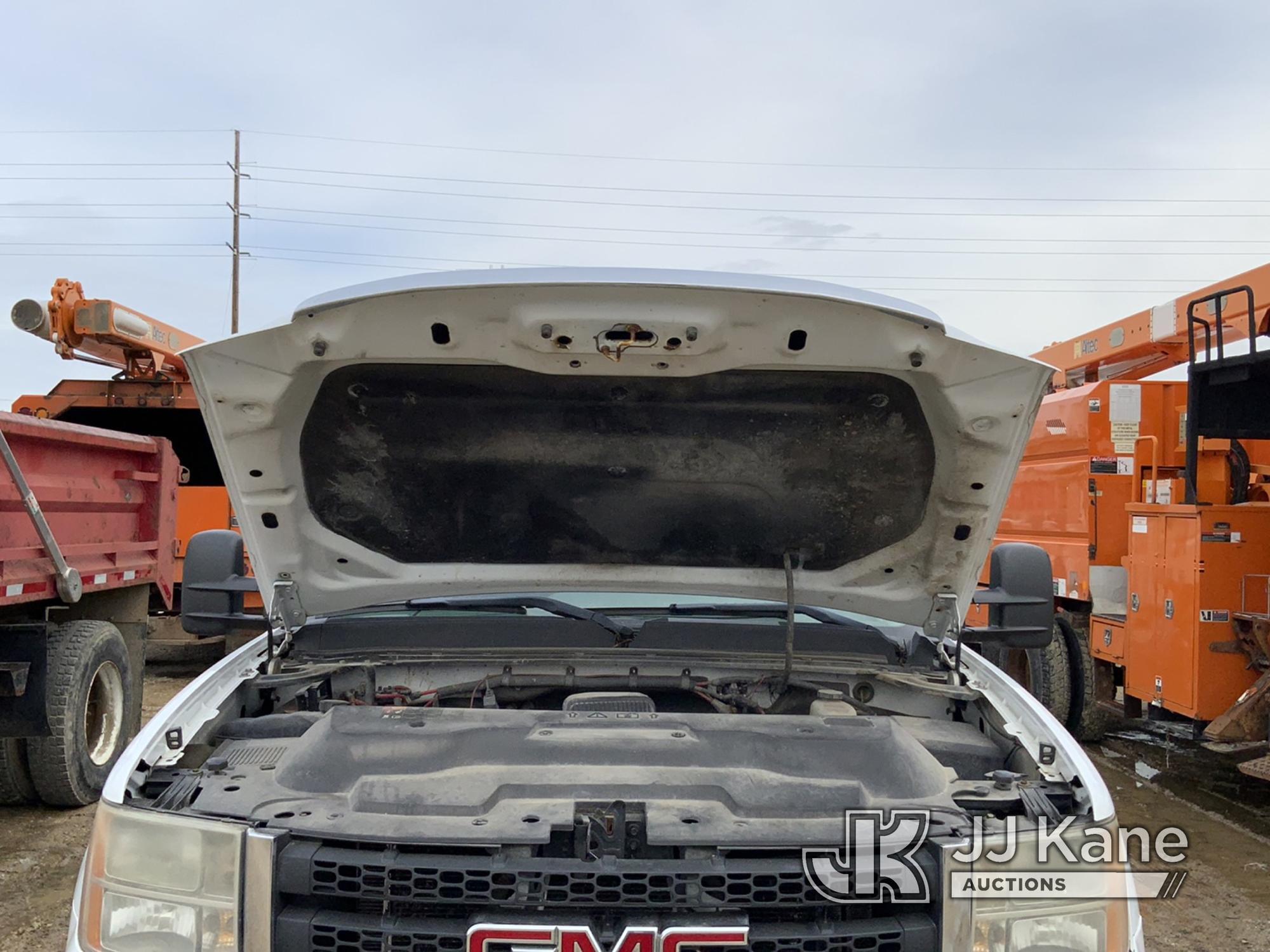 (Charlotte, MI) 2011 GMC Sierra 2500 4x4 Extended-Cab Pickup Truck Not Running, Cranks With Jump, Ru