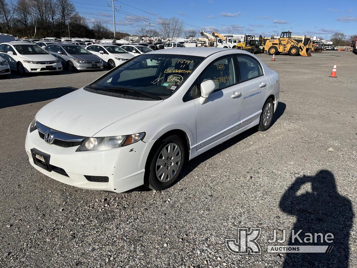 (Plymouth Meeting, PA) 2011 Honda Civic 4-Door Sedan CNG Only) (Runs & Moves, Dash Apart, Body & Rus