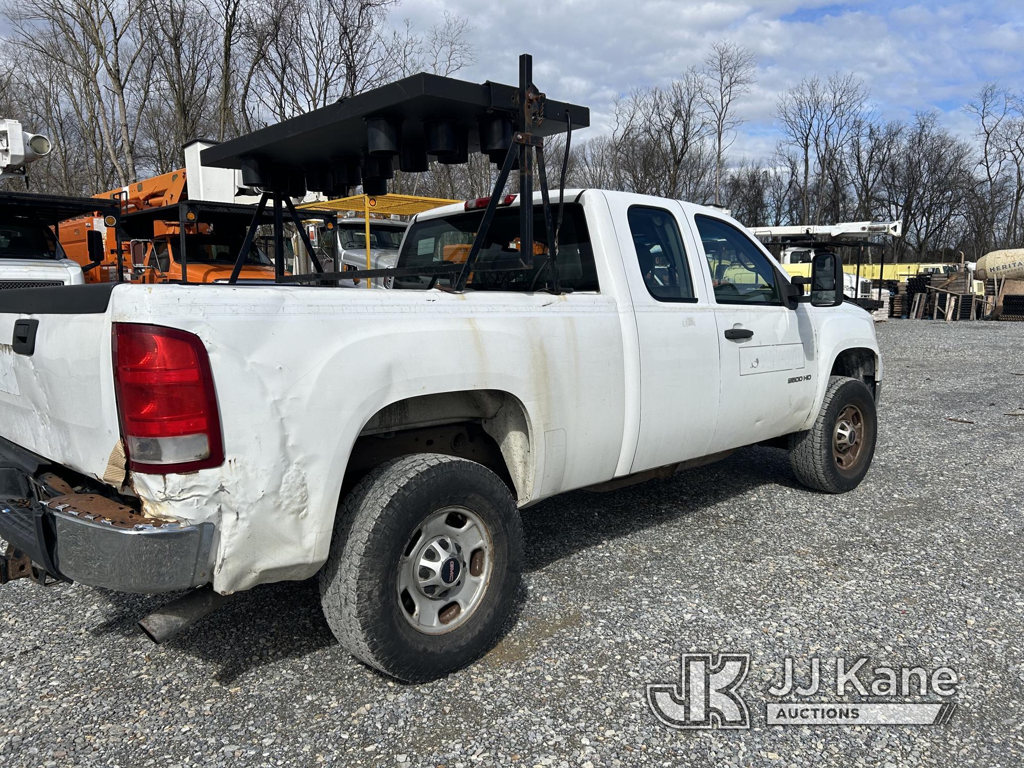 (Hagerstown, MD) 2011 GMC Sierra 2500 4x4 Extended-Cab Pickup Truck Runs & Moves, Jump To Start, Win