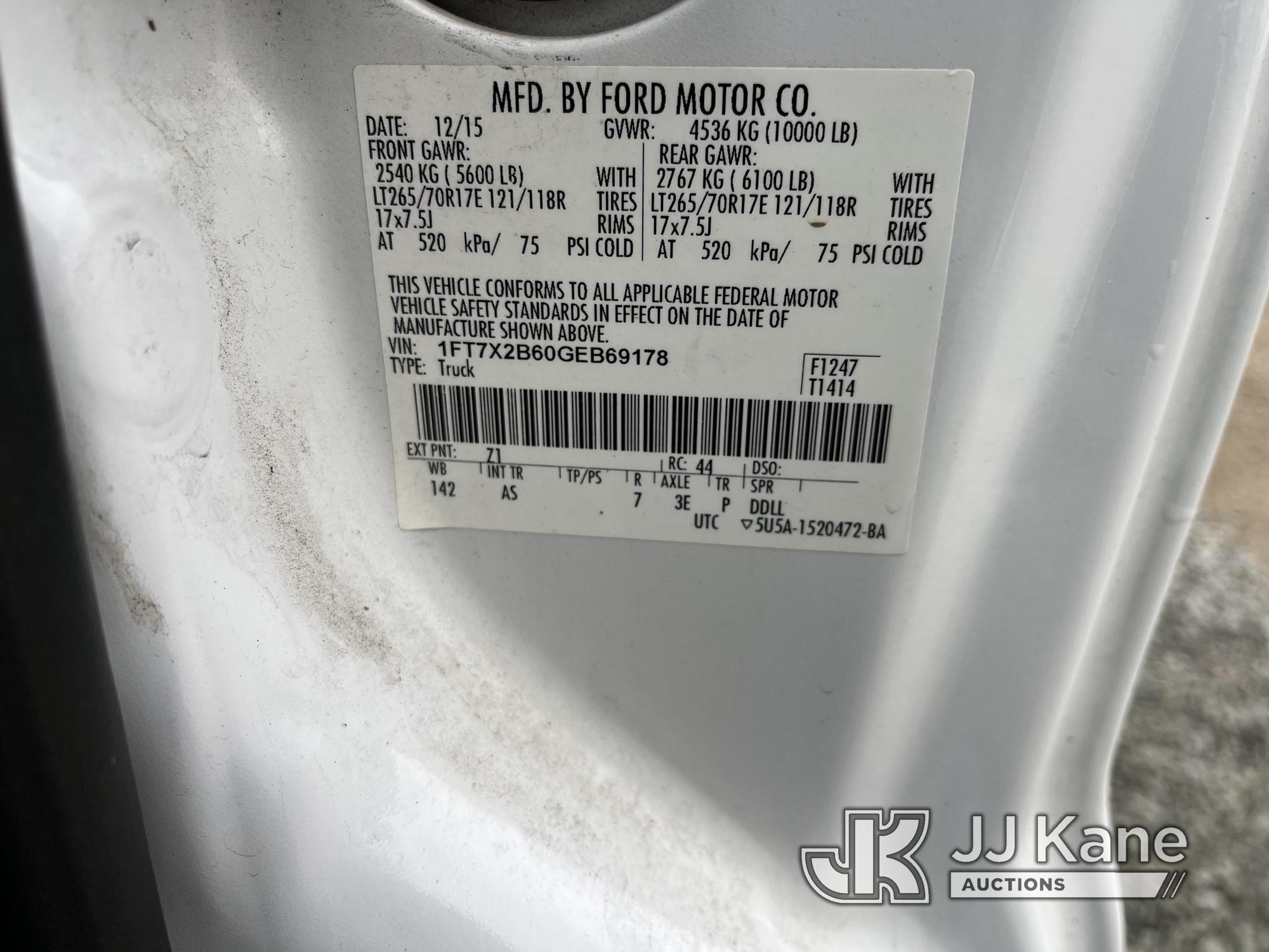 (Smock, PA) 2016 Ford F250 4x4 Extended-Cab Pickup Truck Runs & Moves, Check Engine Light On, Rust &