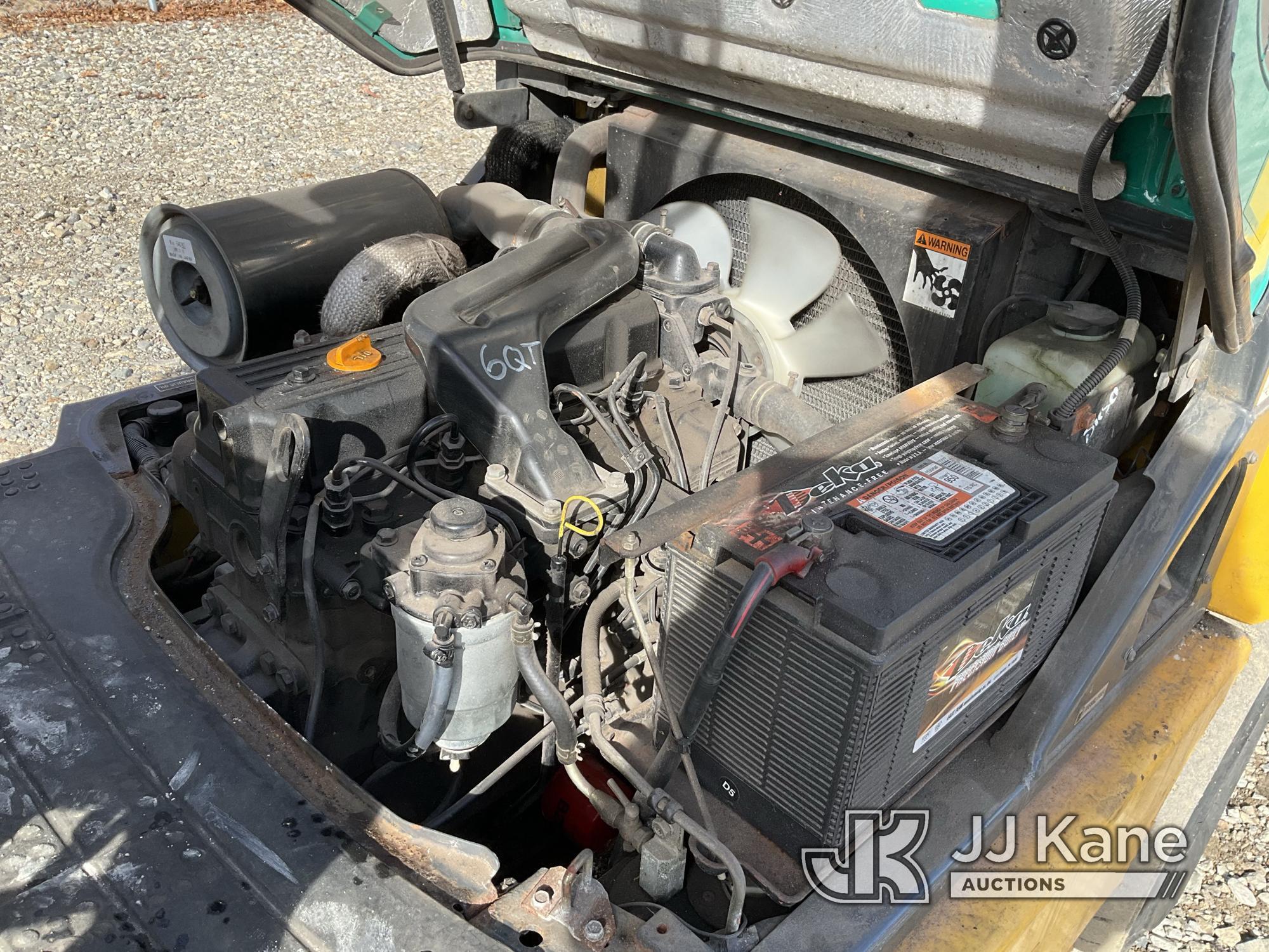 (Shrewsbury, MA) 2005 Komatsu FD30T-14 Rubber Tired Forklift Runs, Moves & Operates