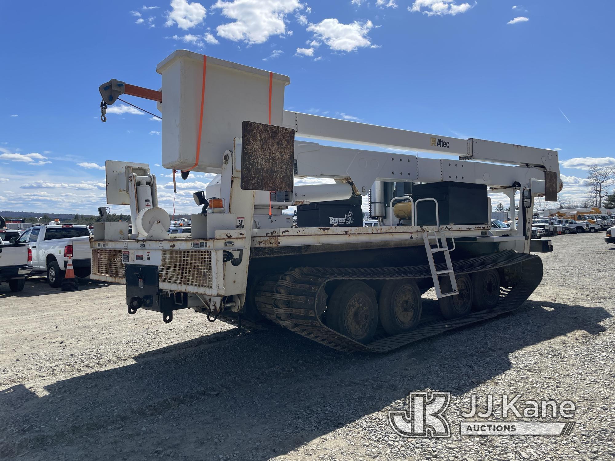 (Shrewsbury, MA) Altec A72-T, Telescopic Material Handling Bucket rear mounted on 2011 Prinoth GT300