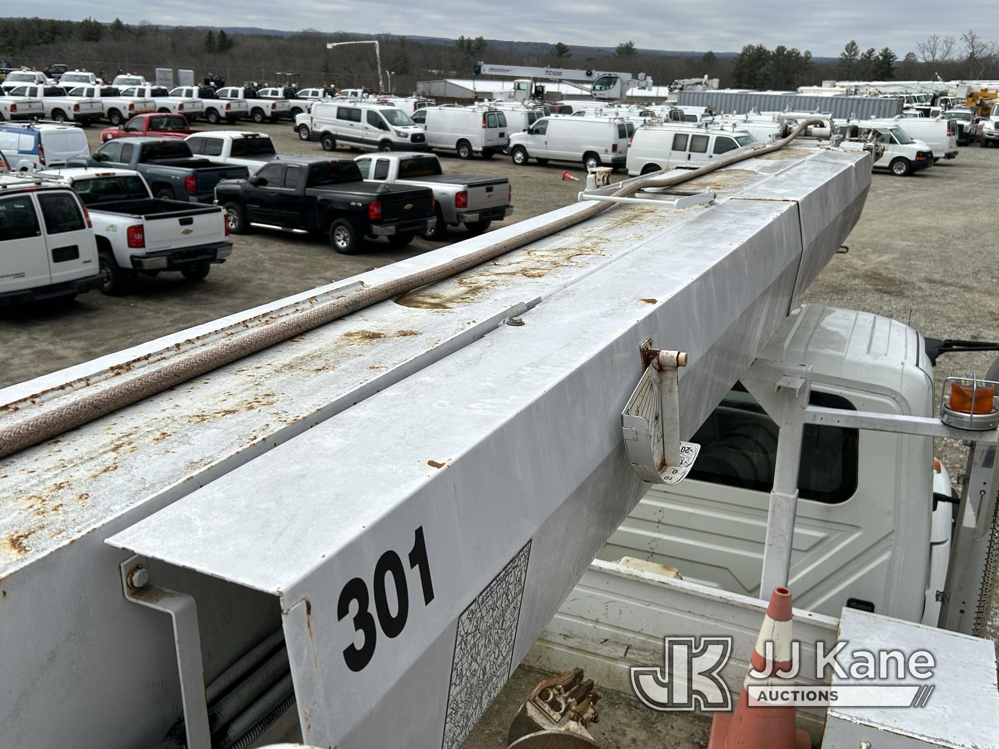 (Shrewsbury, MA) Altec DM47-TR, Digger Derrick rear mounted on 2008 International 7300 4x4 Utility T