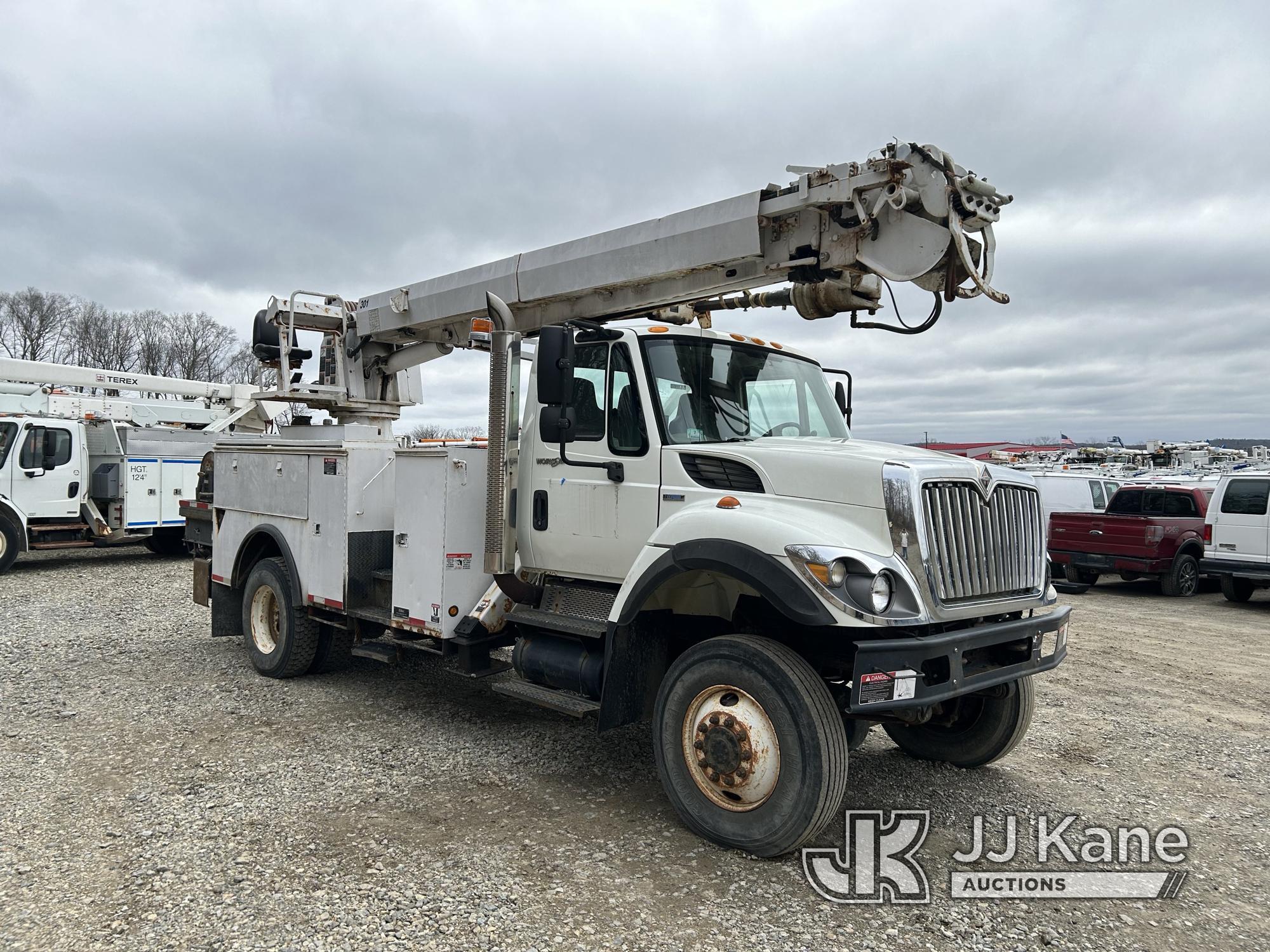 (Shrewsbury, MA) Altec DM47-TR, Digger Derrick rear mounted on 2008 International 7300 4x4 Utility T