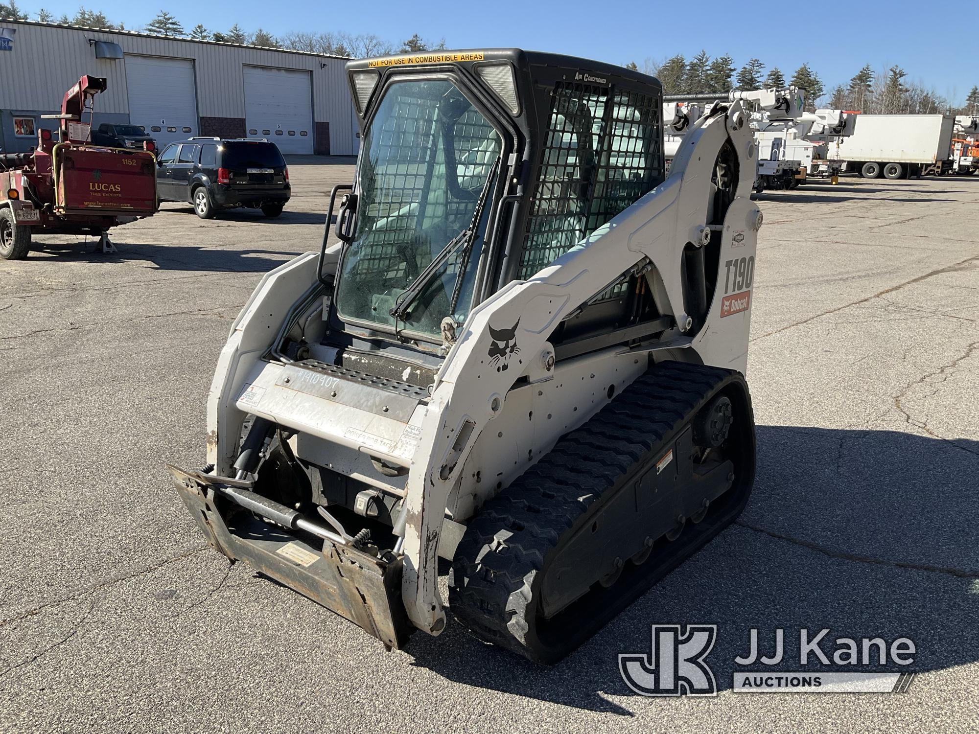 (Wells, ME) 2009 Bobcat T190 Crawler Skid Steer Loader Runs & Operates