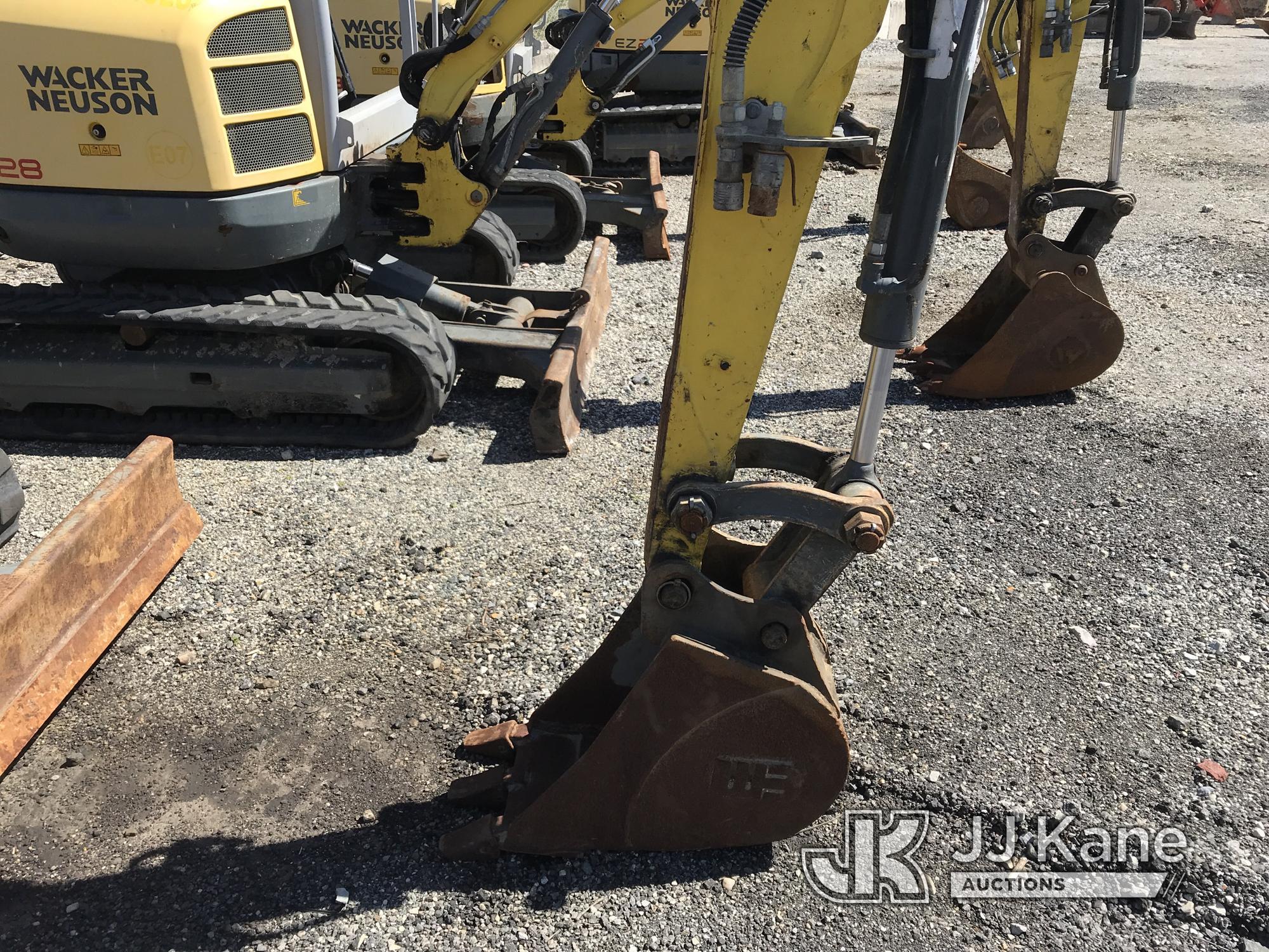 (Plymouth Meeting, PA) 2015 Wacker EZ28 Mini Hydraulic Excavator Runs & Operates, Body Damage, Unkno