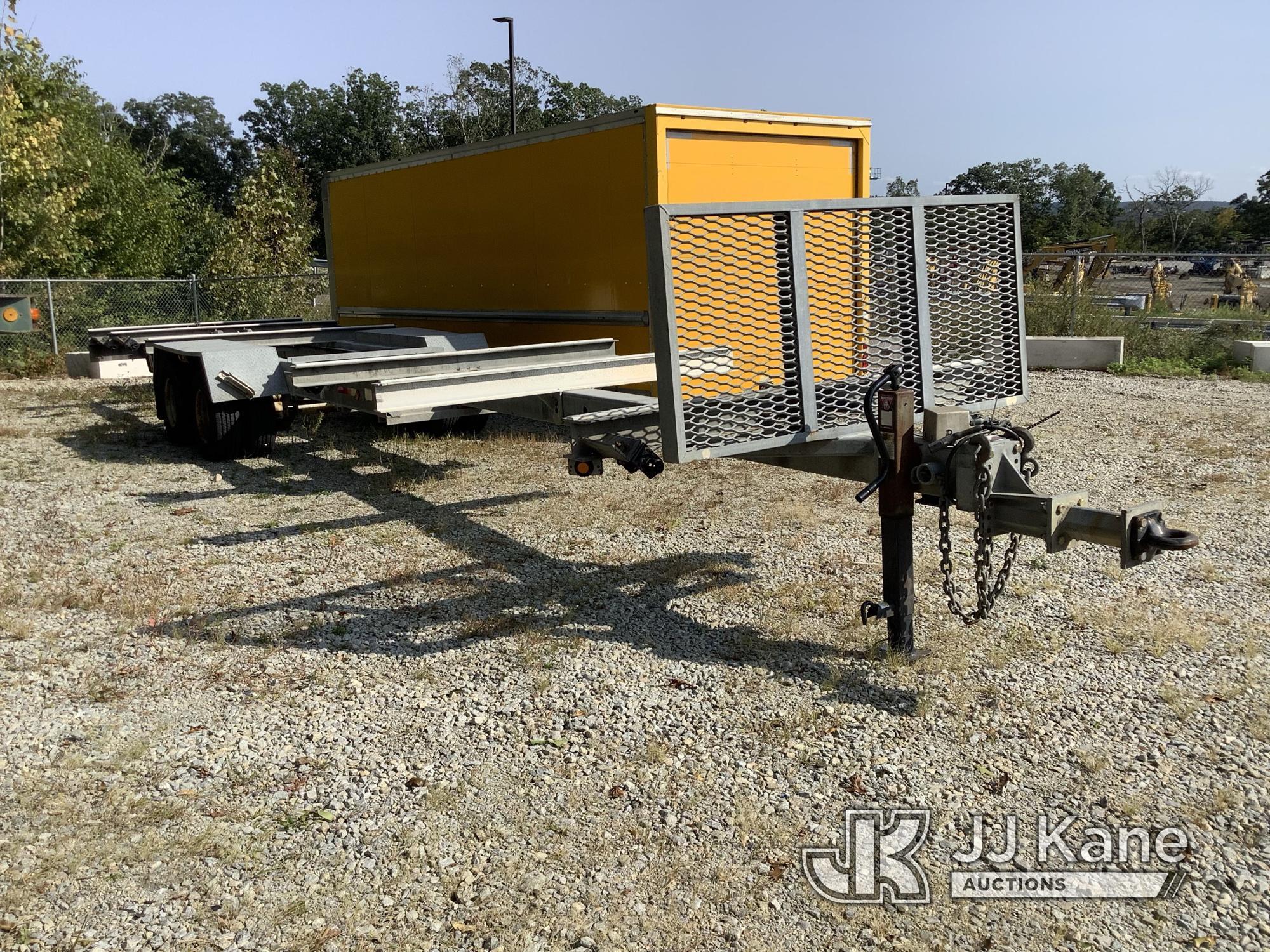 (Shrewsbury, MA) 2006 Sauber 1590 Galvenized T/A Extendable Pole Trailer