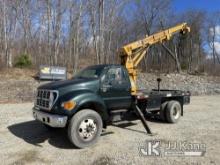 Telelect Captain C100, Digger Derrick mounted behind cab on 2002 Ford F650 Flatbed Truck Runs, Moves