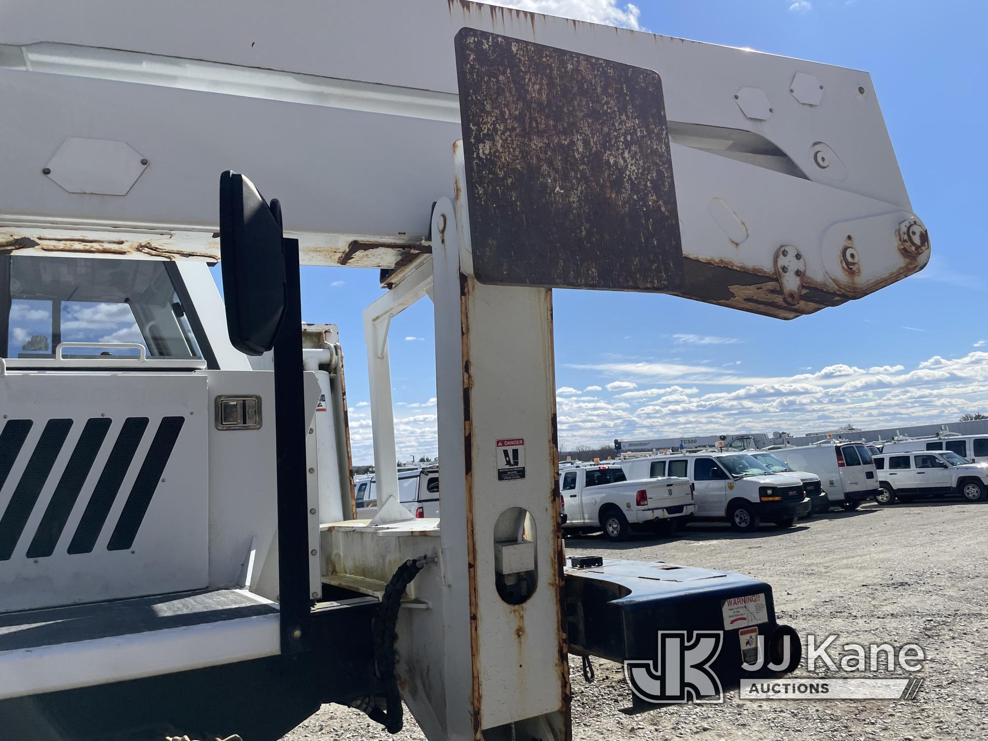 (Shrewsbury, MA) Altec A72-T, Telescopic Material Handling Bucket rear mounted on 2011 Prinoth GT300