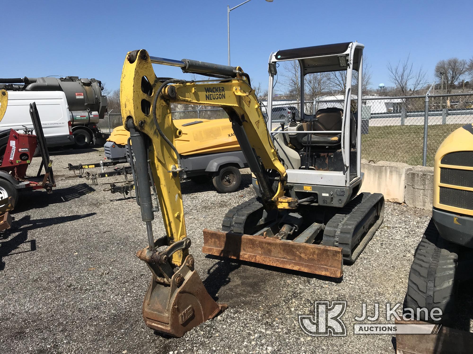 (Plymouth Meeting, PA) 2015 Wacker EZ28 Mini Hydraulic Excavator Runs & Operates, Body Damage, Unkno