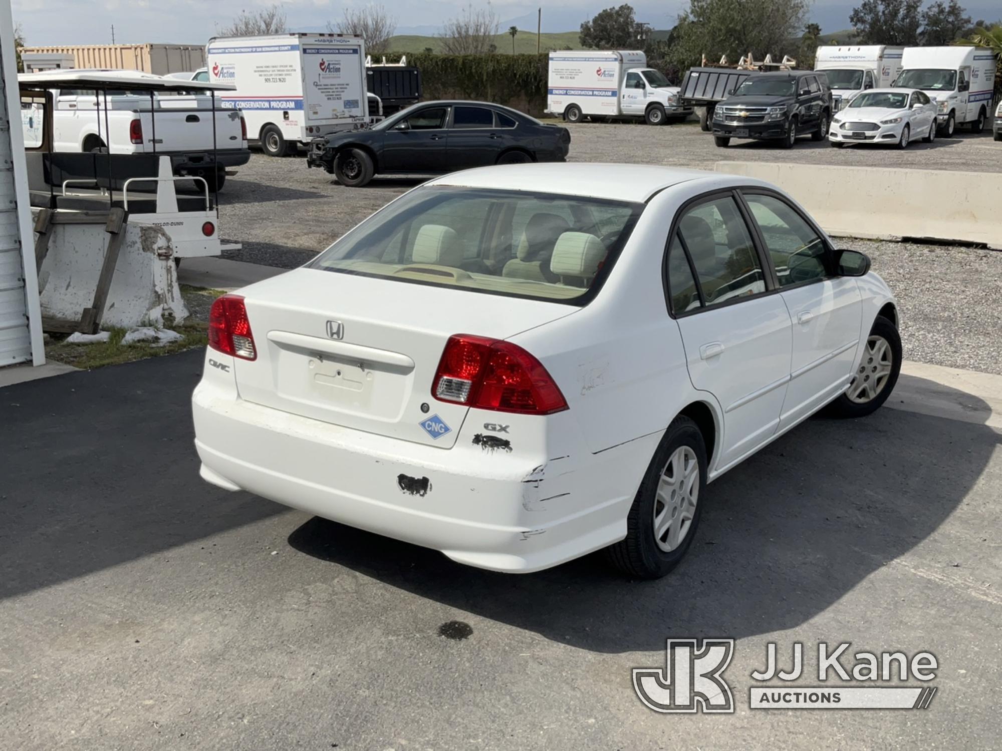 (Jurupa Valley, CA) 2005 HONDA CIVIC 4-Door Sedan Runs & Moves, CNG Tanks Expired In 2019, Paint Dam