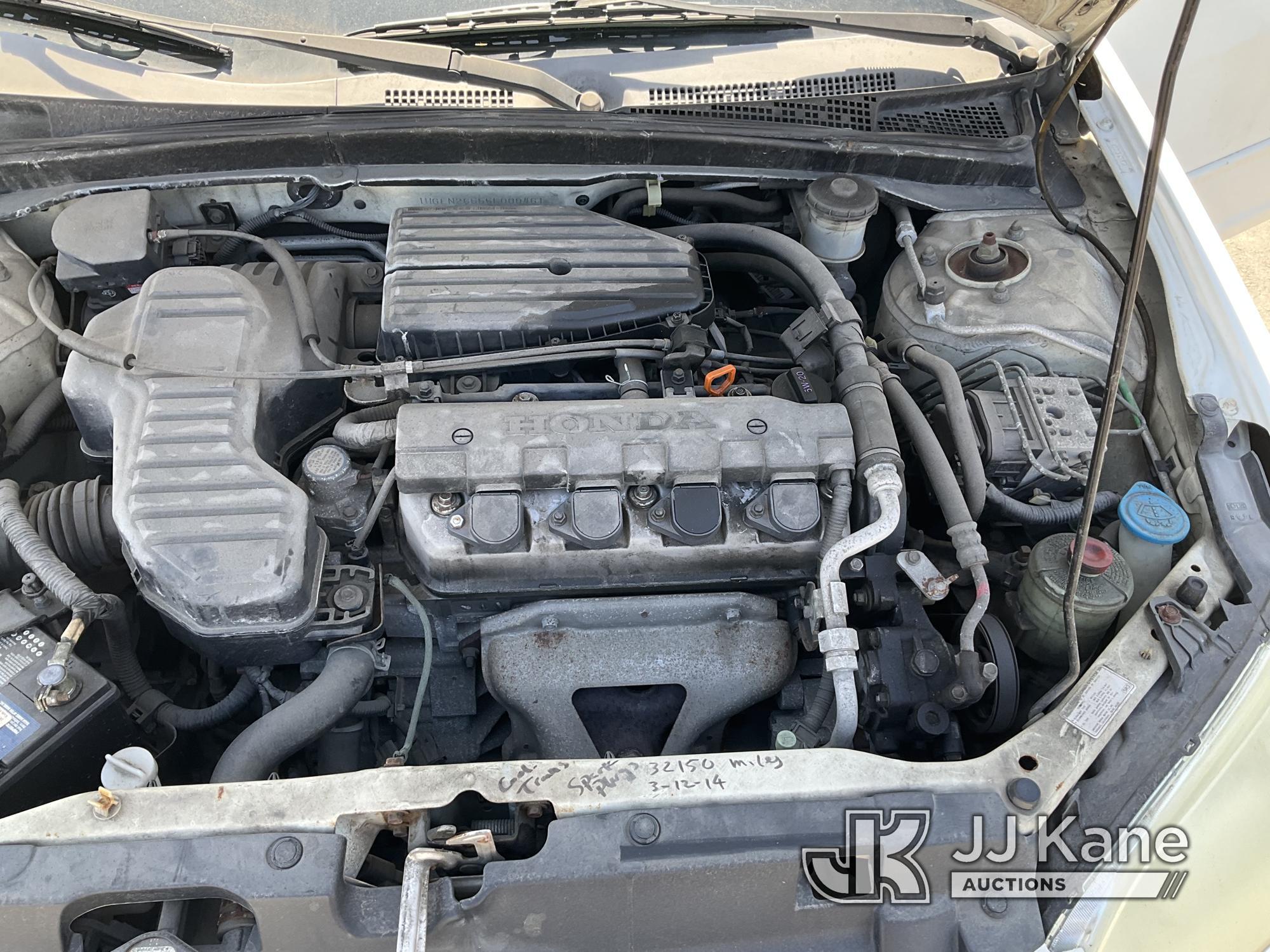 (Jurupa Valley, CA) 2005 HONDA CIVIC 4-Door Sedan Runs & Moves, CNG Tank Expiration: 09/2019