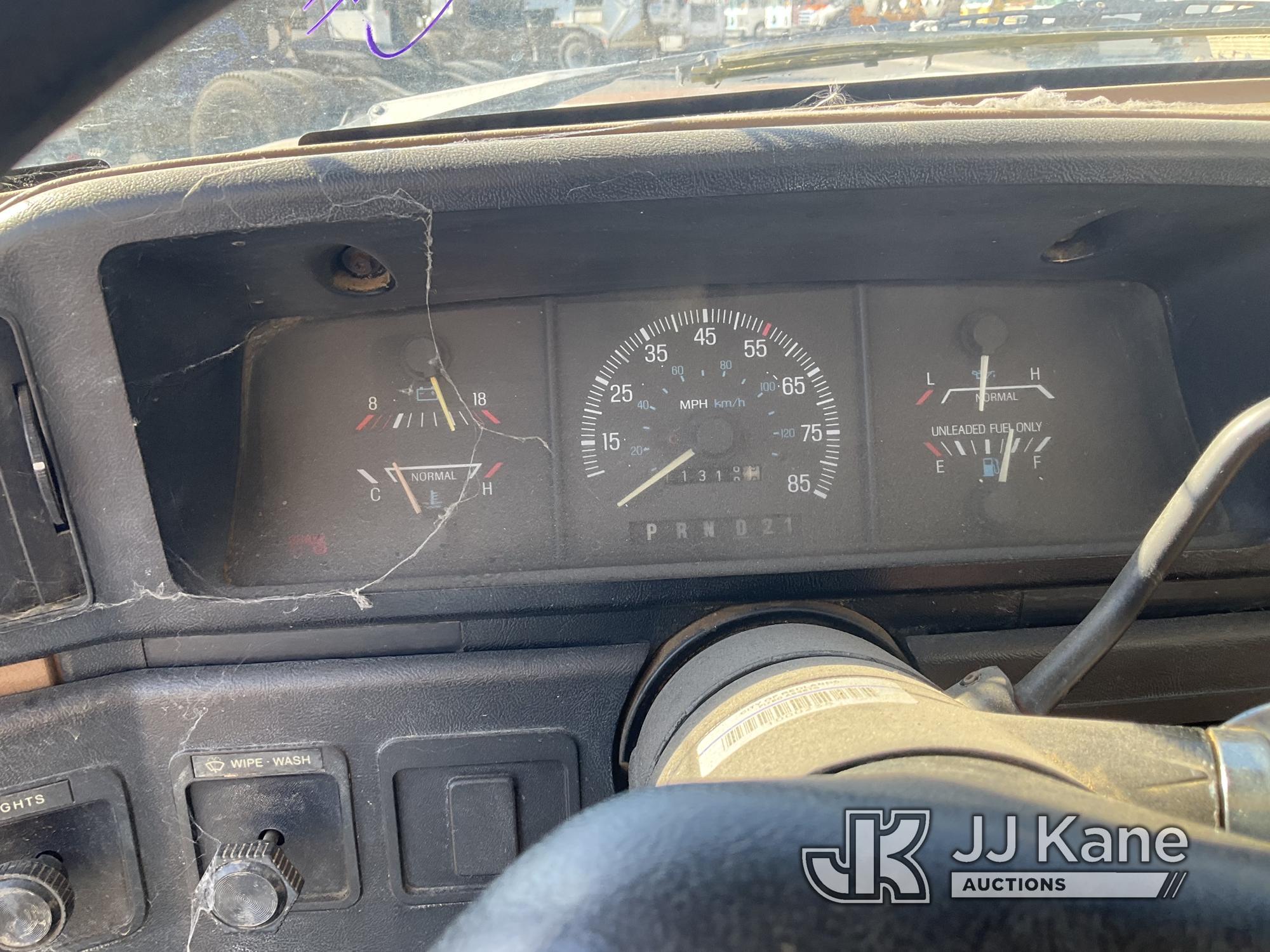 (Jurupa Valley, CA) 1989 Ford F350 Flatbed Truck Runs rough, Moves & Operates, Squishy Brake Pedal,