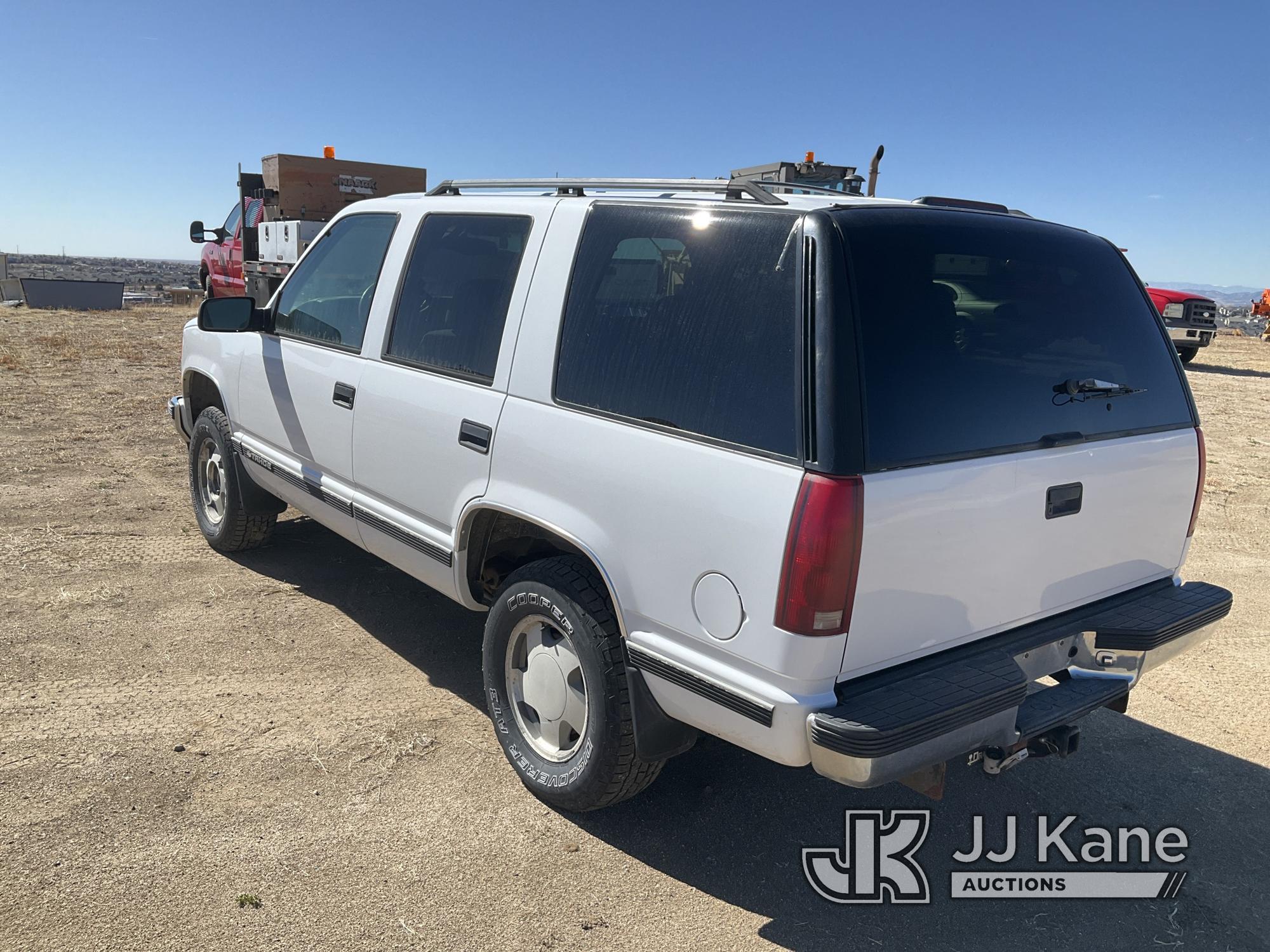 (Castle Rock, CO) 1999 Chevrolet Tahoe 4x4 4-Door Sport Utility Vehicle Runs & Moves) ( Rear Door La