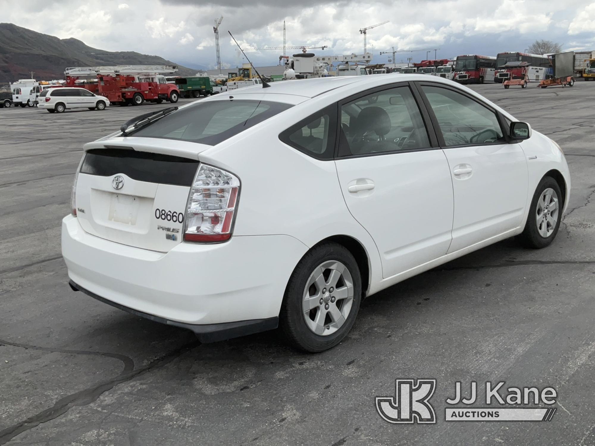 (Salt Lake City, UT) 2008 Toyota Prius Hybrid 4-Door Sedan Runs & Moves