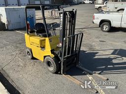 (Lewiston, ID) 1986 Hyster H25XL Pneumatic Tired Forklift Runs, Moves & Operates