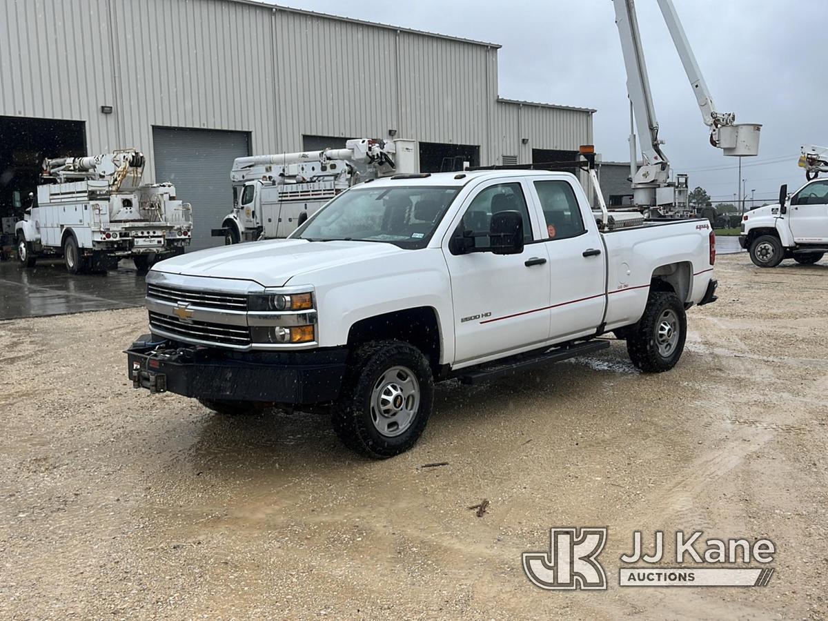 (Houston, TX) 2016 Chevrolet Silverado 2500HD 4x4 Extended-Cab Pickup Truck Runs & Moves) (Starts Wi