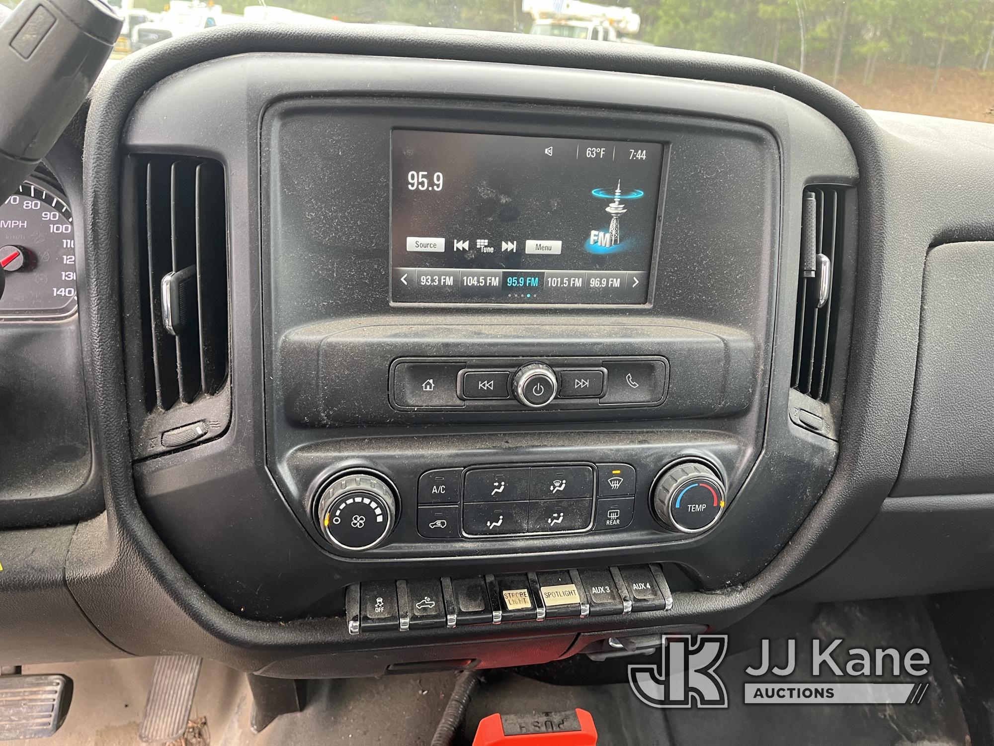 (Chester, VA) 2018 Chevrolet Silverado 1500 Pickup Truck Runs & Moves