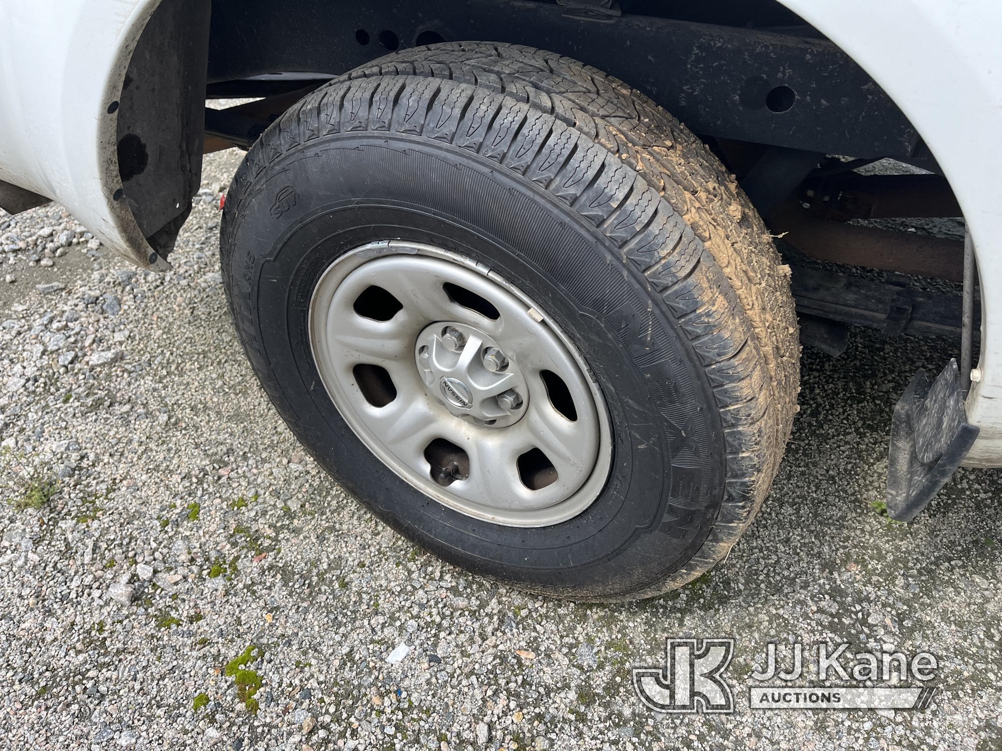 (Chester, VA) 2018 Nissan Frontier Extended-Cab Pickup Truck Runs & Moves) (Major Body Damage, Rear