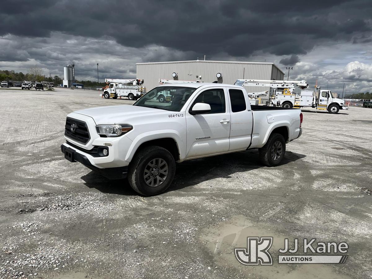 (Chester, VA) 2017 Toyota Tacoma 4x4 Extended-Cab Pickup Truck Runs & Moves