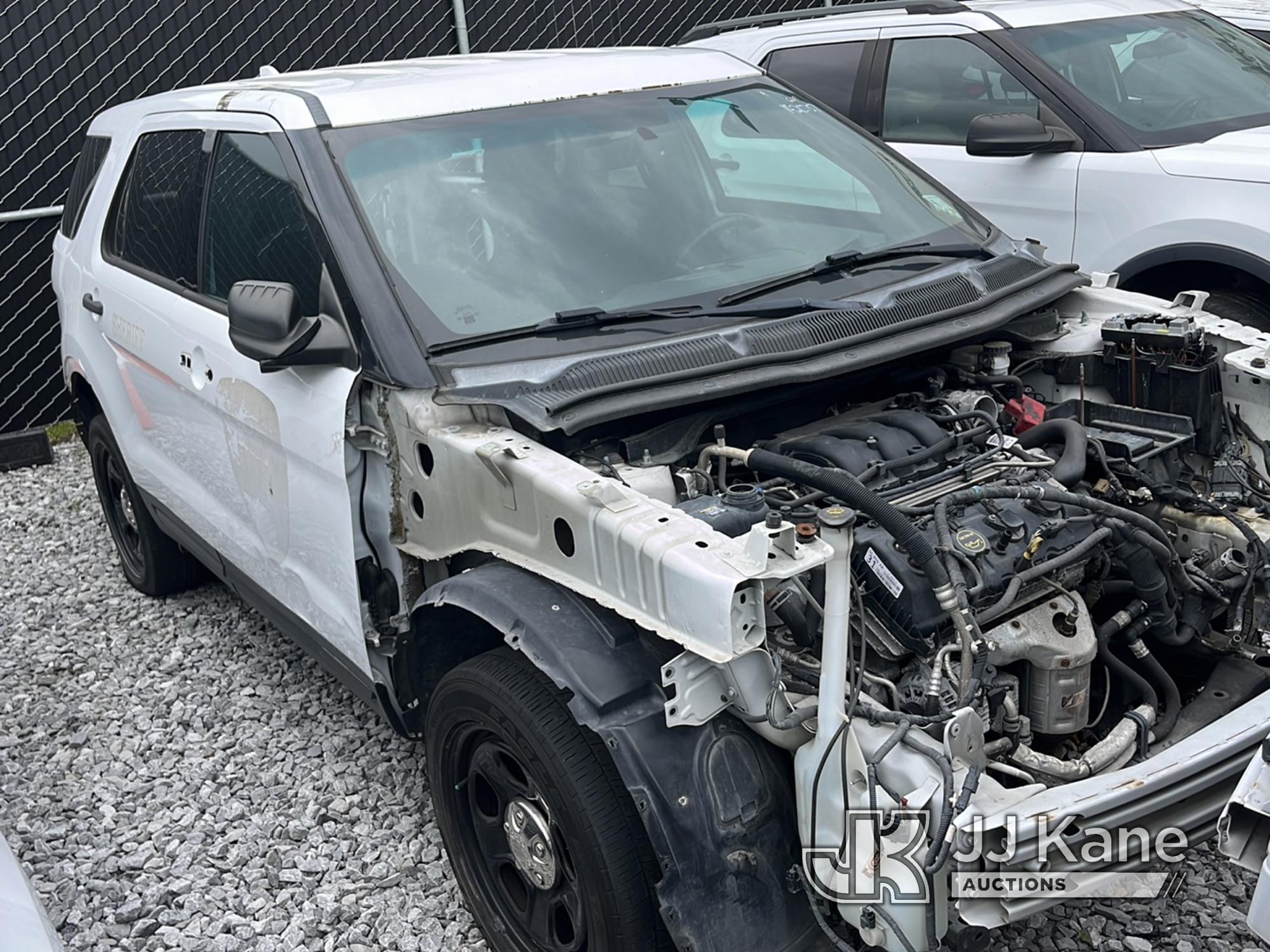 (Covington, LA) 2016 Ford Explorer AWD Police Interceptor 4-Door Sport Utility Vehicle Not Running,