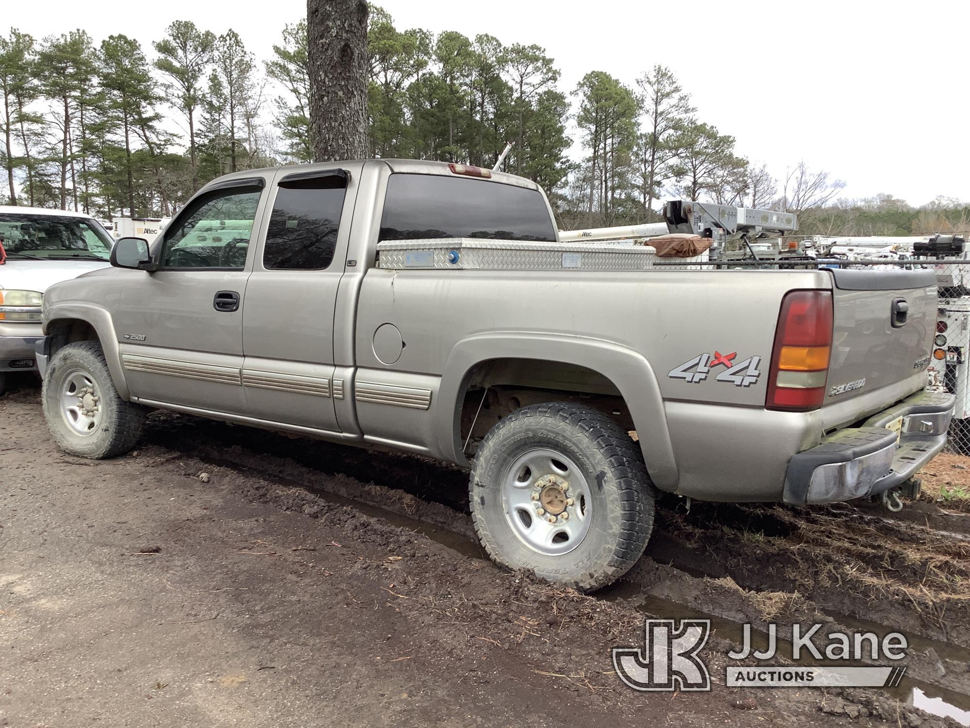 (Graysville, AL) 2000 Chevrolet Silverado 2500 4x4 Extended-Cab Pickup Truck Not Running, Condition