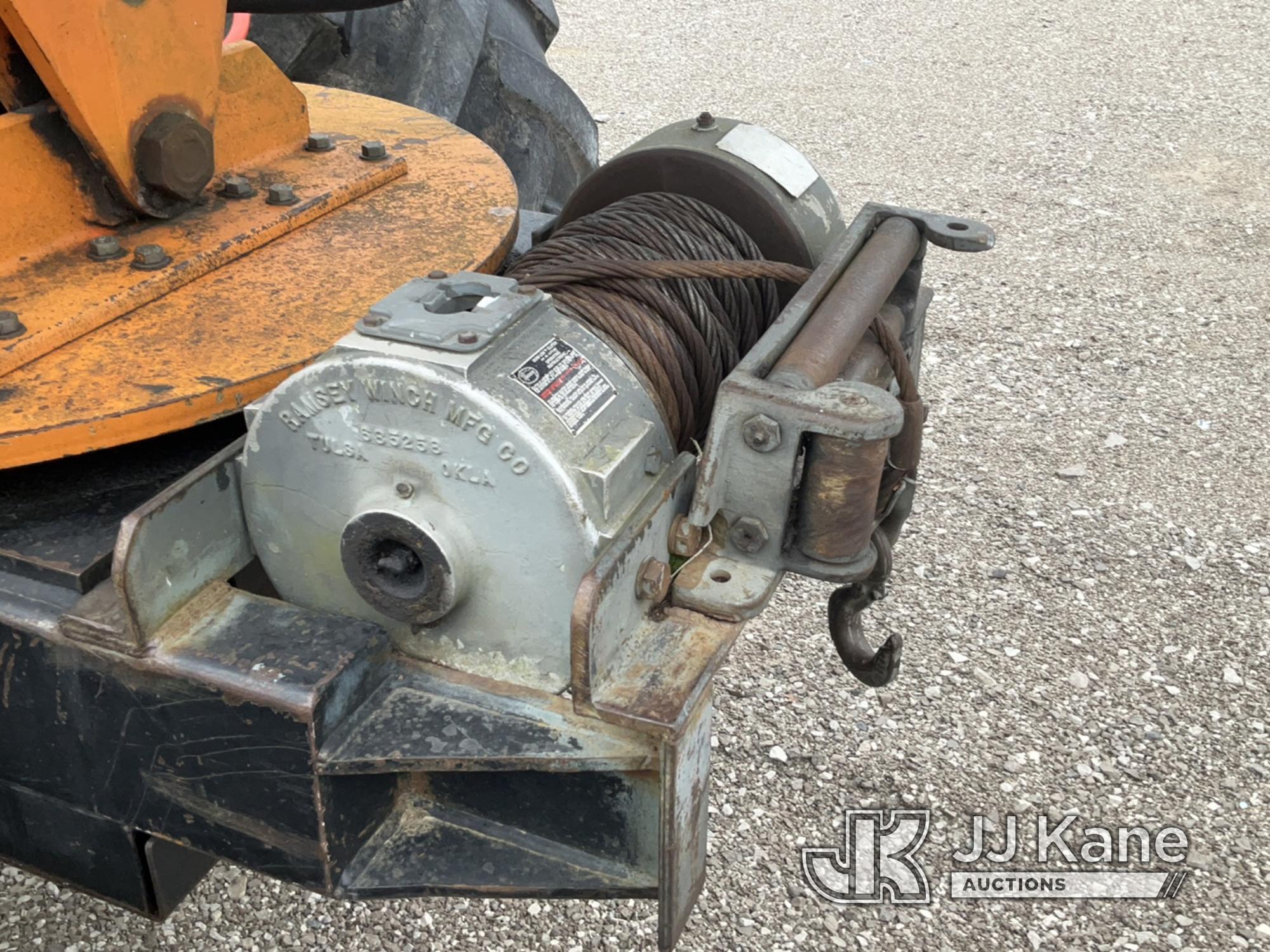 (Verona, KY) Jarraff Industries Inc. X75, Insulated Tree Trimmer Saw mounted on 2000 Jarraff Articul