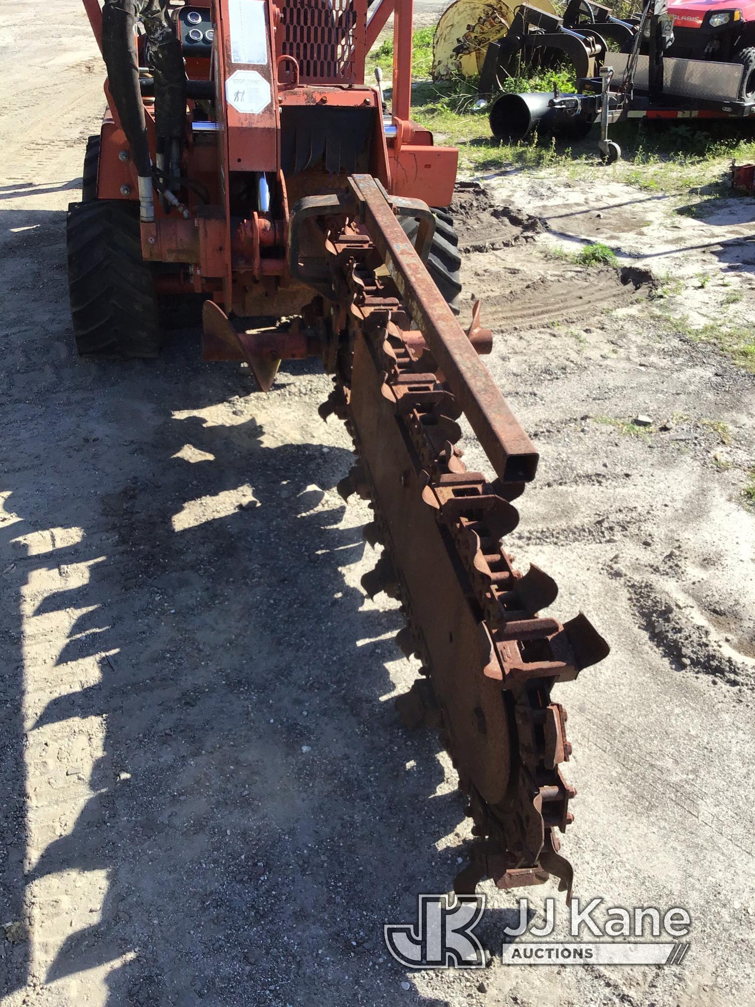 (Ocala, FL) 2003 Ditch Witch 3700 Articulating Rubber Tired Trencher, Municipal Owned Not Running, C