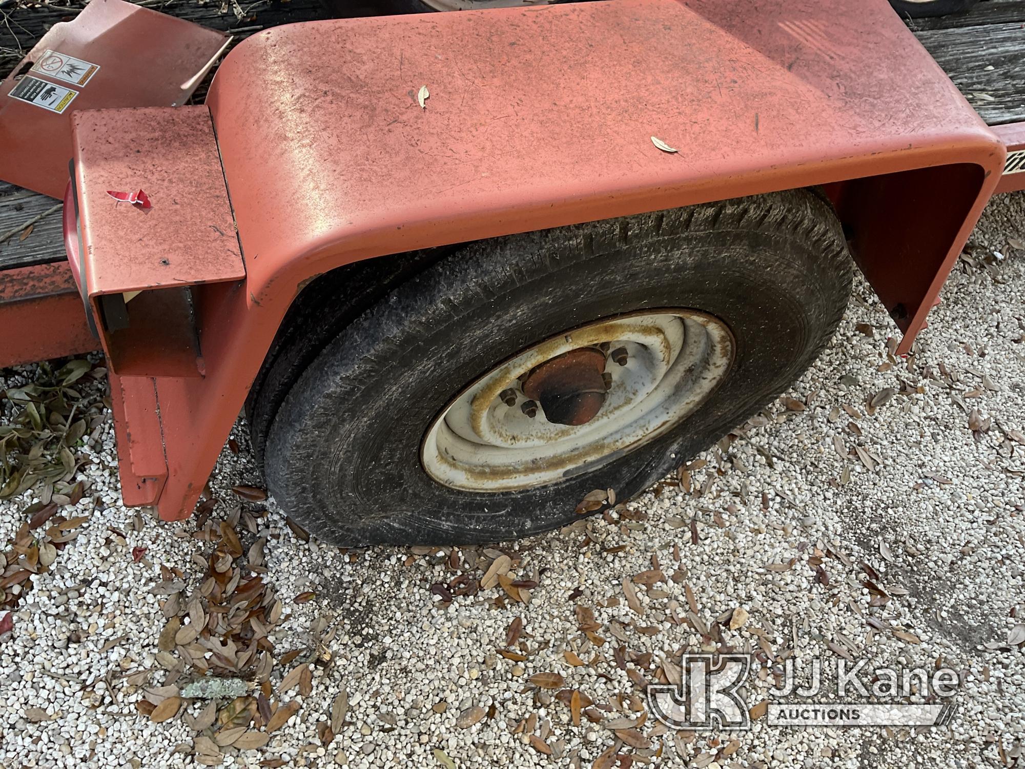 (Tampa, FL) 2006 Ditch Witch S7B Trailer Tilt Deck Flat Bed Trailer Towable) (Flat Tire