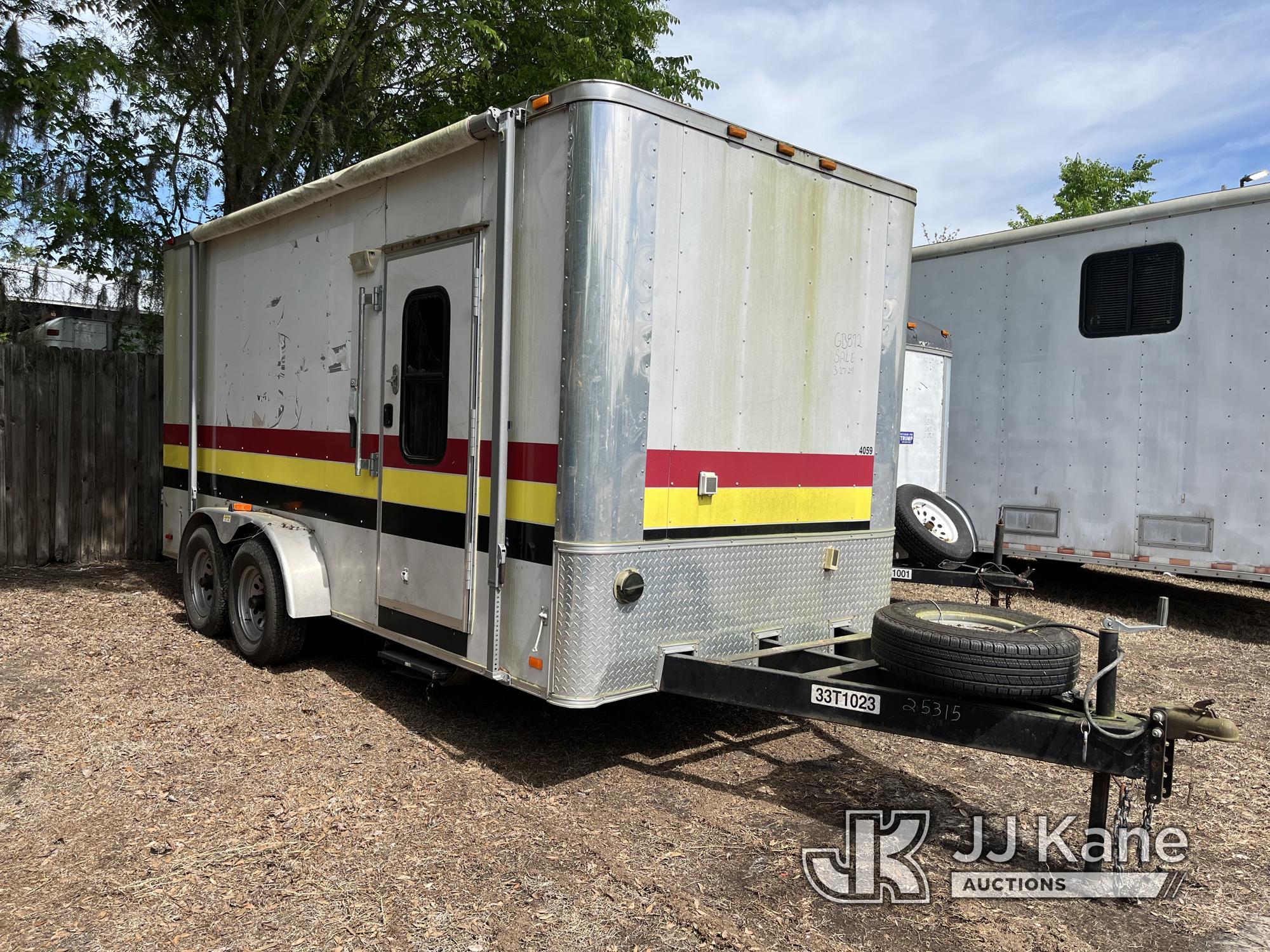 (Tampa, FL) 2013 Diamond Cargo T/A Enclosed Utility/Office Trailer Moves)(Mold, Body Damage