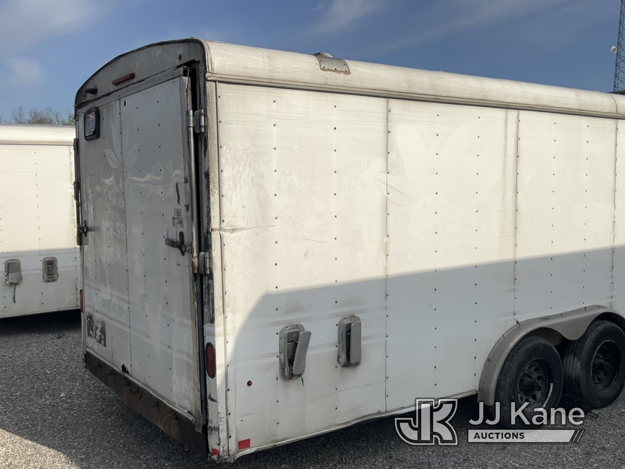 (Verona, KY) 2010 United Expressline U824TA52 T/A Enclosed Cargo Trailer NO TITLE) (Body Damage) ( C