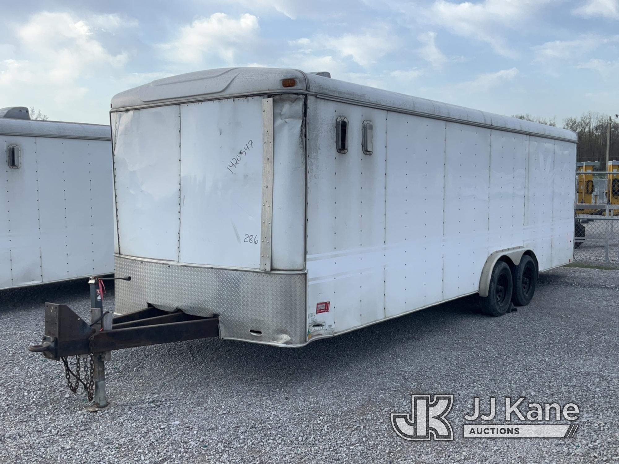 (Verona, KY) 2010 United Expressline U824TA52 T/A Enclosed Cargo Trailer NO TITLE) (Body Damage) (Ce