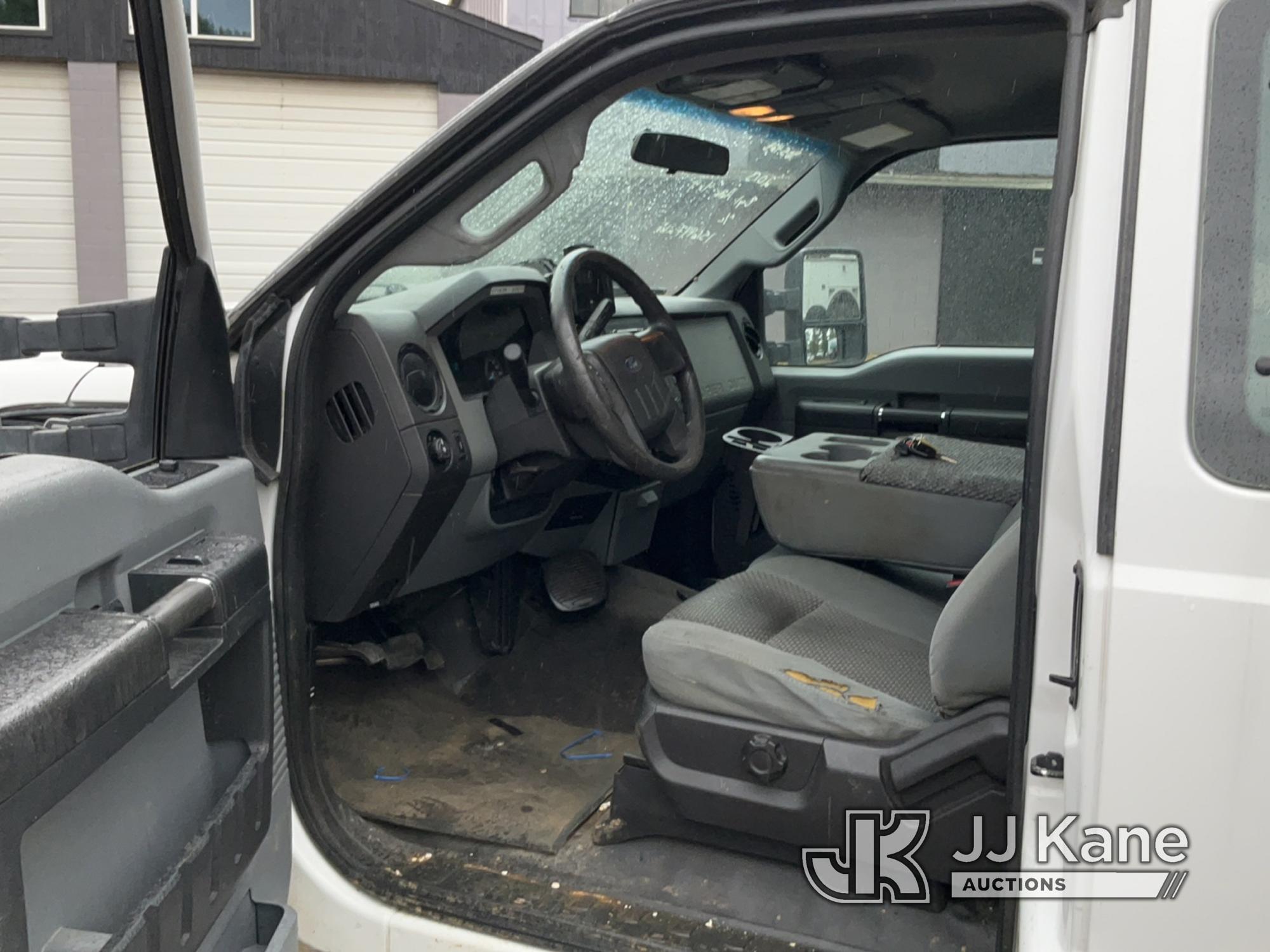 (Charlotte, NC) 2013 Ford F350 4x4 Extended-Cab Service Truck Runs, Moves & Operates) (Paint Damage