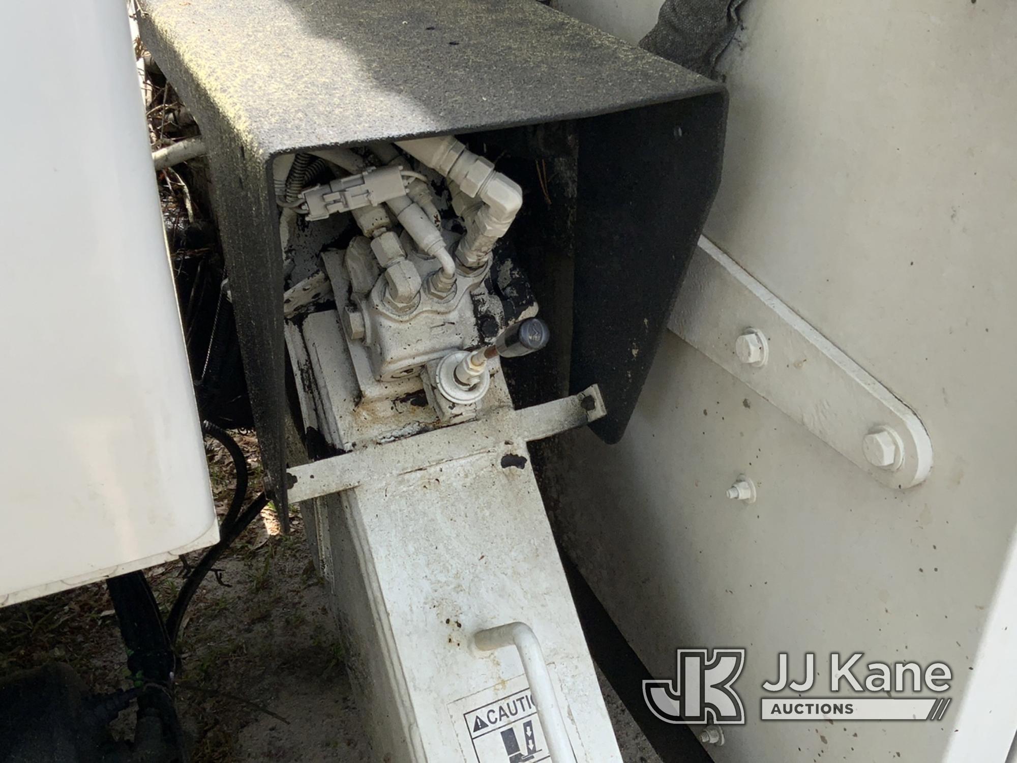 (Walterboro, SC) Altec LRV60-E70, Over-Center Elevator Bucket Truck mounted behind cab on 2010 Inter