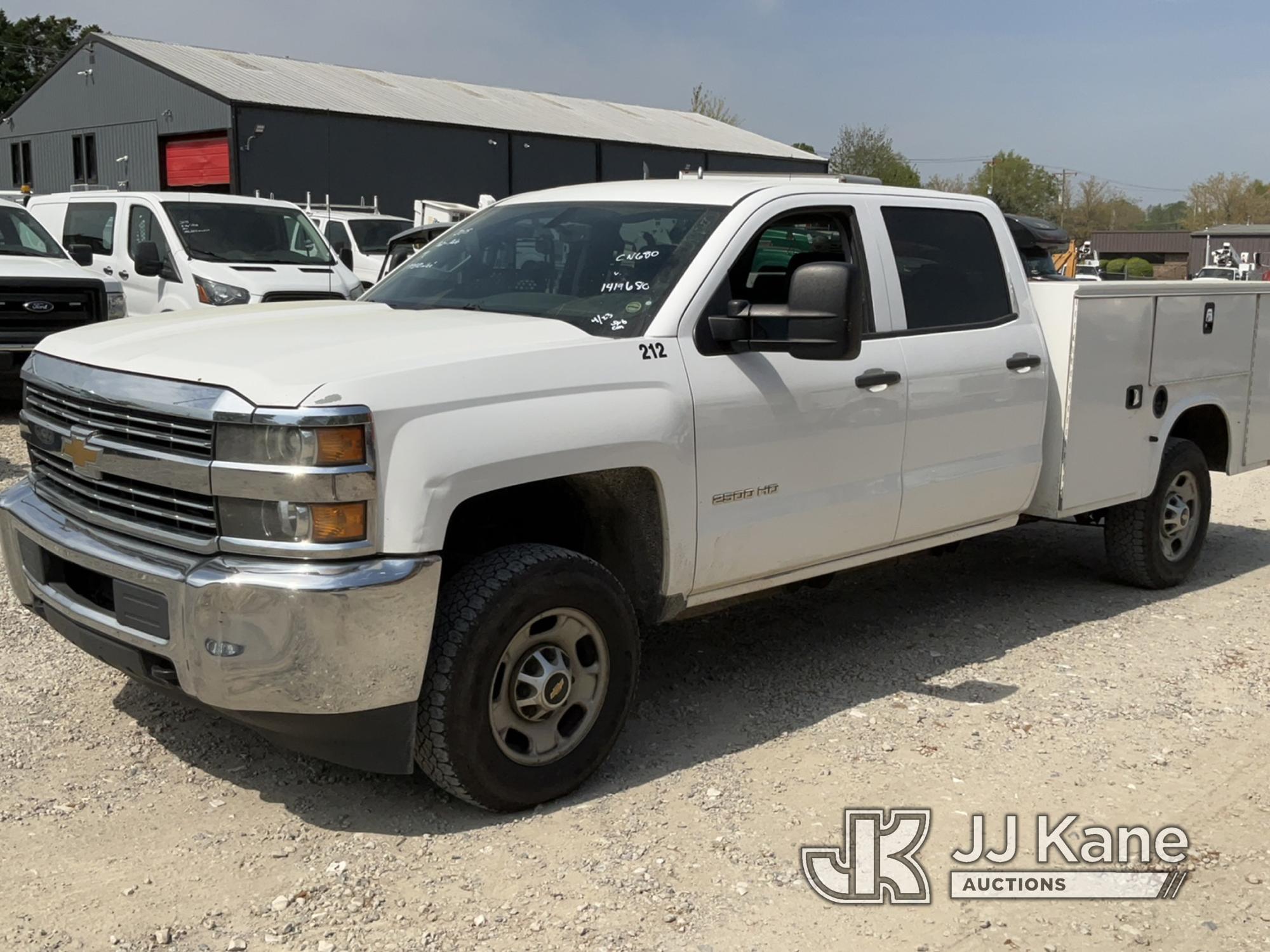 (Charlotte, NC) 2015 Chevrolet Silverado 2500HD Crew-Cab Service Truck Runs & Moves) (Body & Paint D