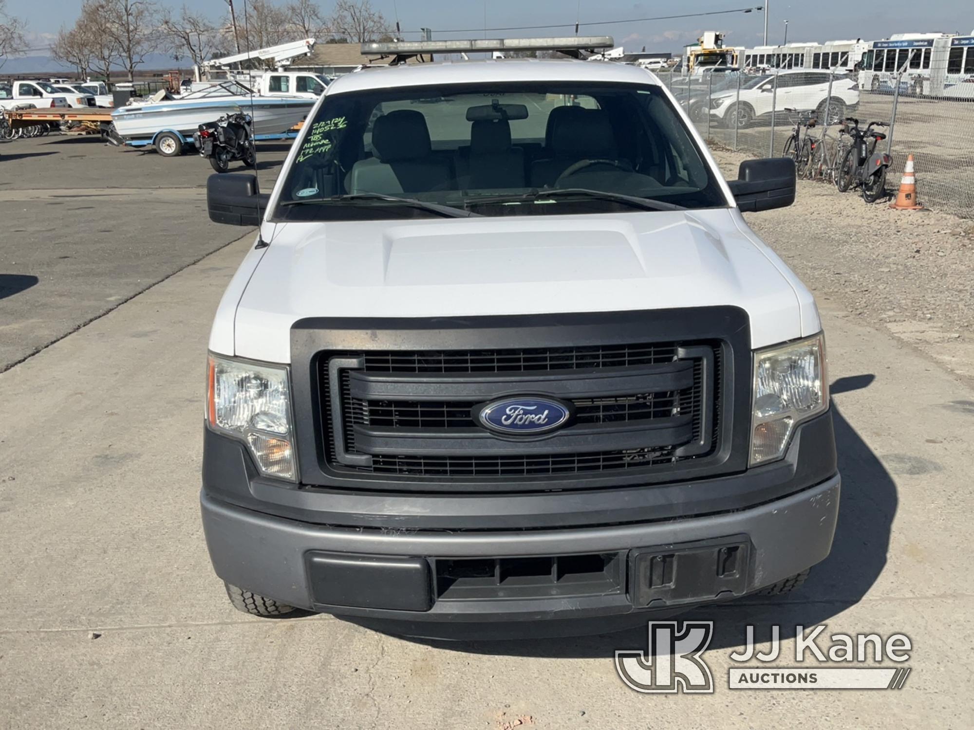 (Dixon, CA) 2014 Ford F150 Extended-Cab Pickup Truck Runs & Moves) (Paint Damage On Passenger Bed Si