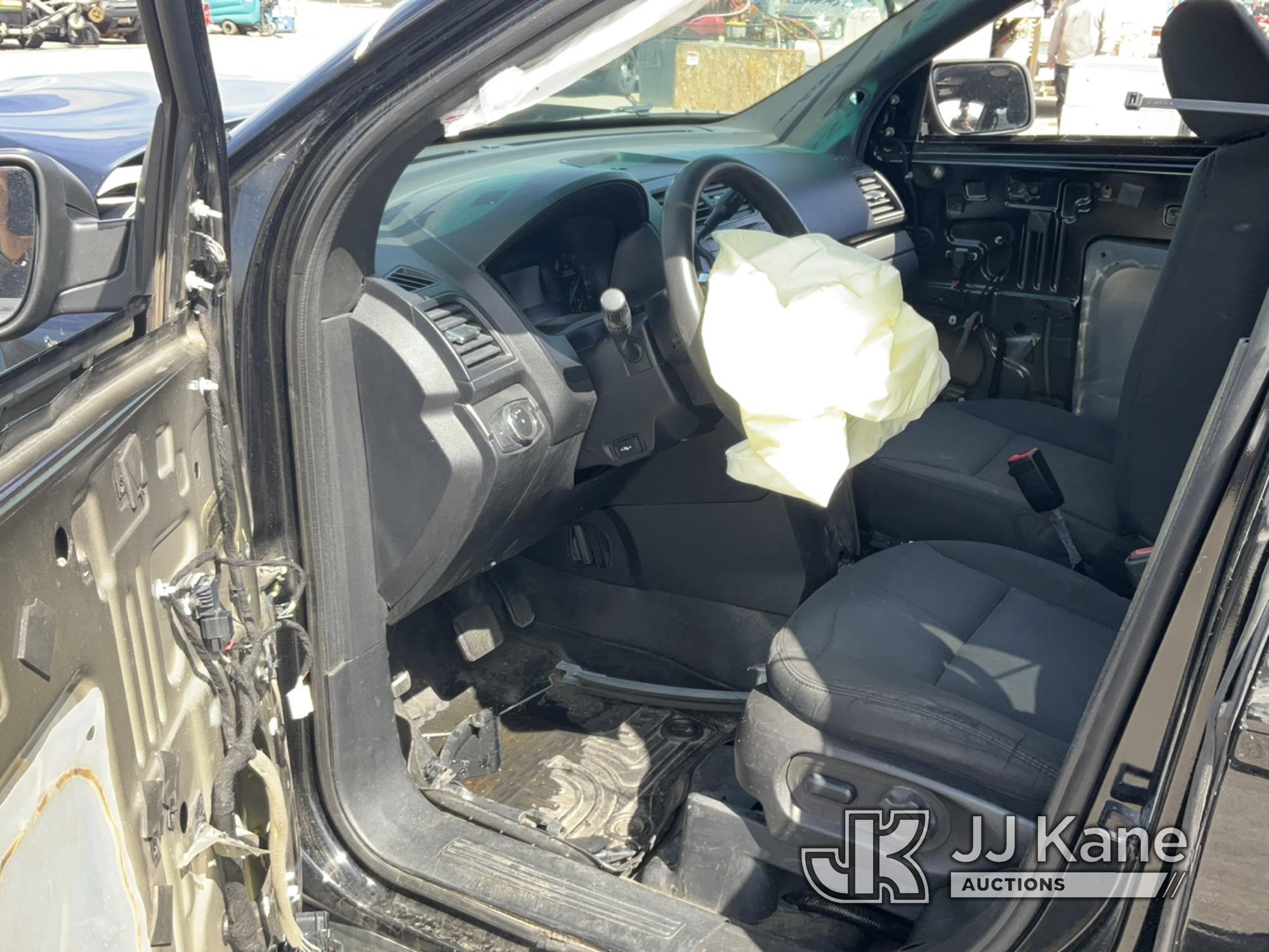 (Dixon, CA) 2017 Ford Explorer AWD Police Interceptor 4-Door Sport Utility Vehicle Wrecked, Airbags