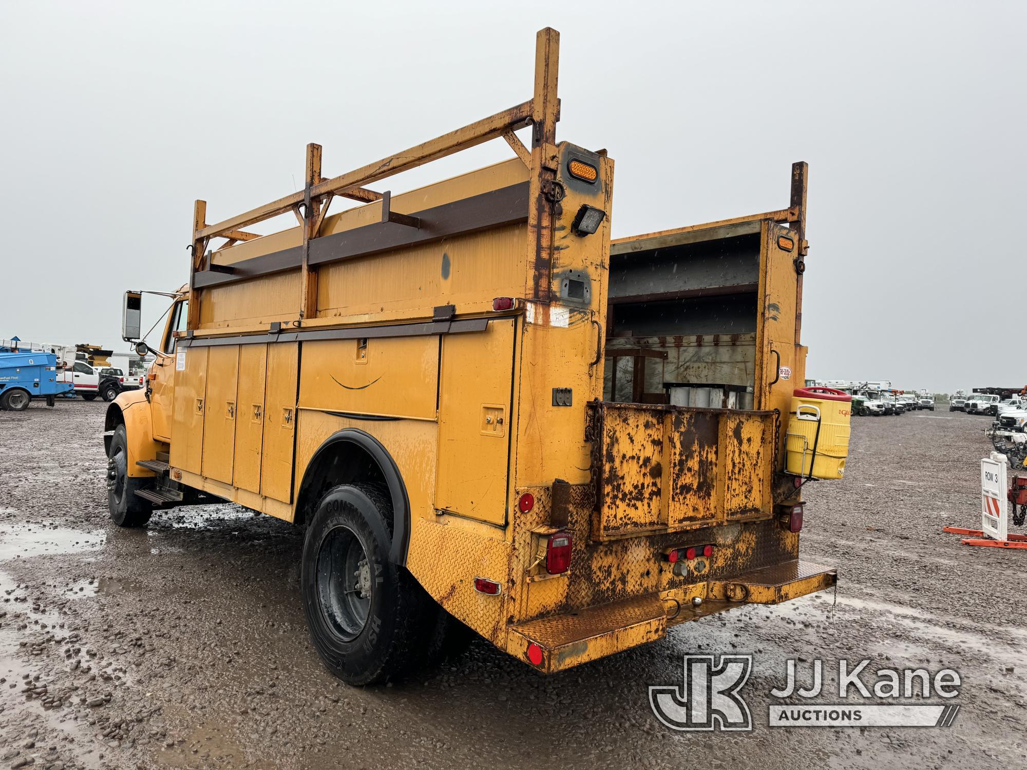 (Dixon, CA) 1991 International 4900 Utility Truck Runs & Moves, Welder Does Not Turn ON