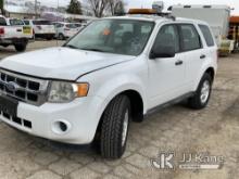 2012 Ford Escape 4x4 4-Door Sport Utility Vehicle Runs & Moves) (Jump to Start, Check Engine Light O