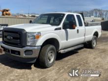 (South Beloit, IL) 2015 Ford F250 4x4 Extended-Cab Pickup Truck Runs & Moves) (Body Damage