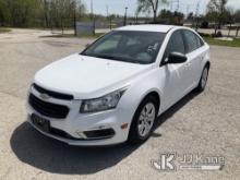 2015 Chevrolet Cruze 4-Door Sedan Runs & Moves