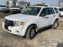 2012 Ford Escape 4x4 4-Door Sport Utility Vehicle Runs & Moves) (Rust Damage