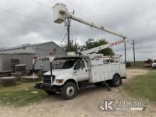 Terex/Telelect HiRanger 5FC-55, Bucket Truck mounted behind cab on 2002 Ford F750 Utility Truck Runs