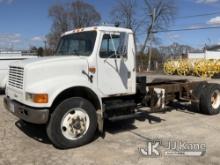 (South Beloit, IL) 1997 International 4900 Cab & Chassis Runs & Moves) (Unable to Open Passenger Doo