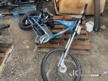 (Jurupa Valley, CA) 1 Bike (Used/ Broken ) NOTE: This unit is being sold AS IS/WHERE IS via Timed Au