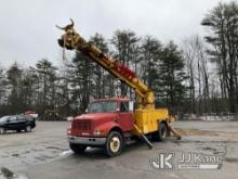 Altec D947-BR, Digger Derrick rear mounted on 1999 International 4900 Flatbed/Utility Truck Runs, Mo