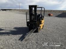 1992 Cat T30D Solid Tired Forklift, 3,000 Lb. Missing LPG Tank No Battery, Jump To Start, Runs & Mov