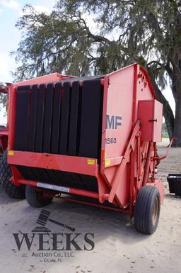 MF 1560 BALER