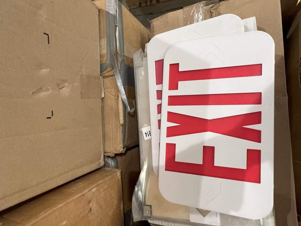 PALLET OF ASSORTED  EXIT SIGNS AND LIGHTS; LIGHTING FIXTURES; AND MISCELLANEOUS ELECTRICAL PARTS