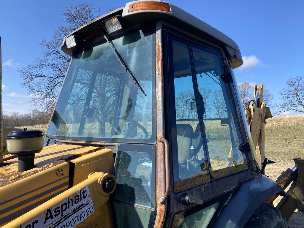 CASE 580L LOADER BACKHOE, 4X4, CAB, 82'' FRONT BUCKET, 23'' REAR BUCKET, REAR OUTRIGGERS, MISSING LO